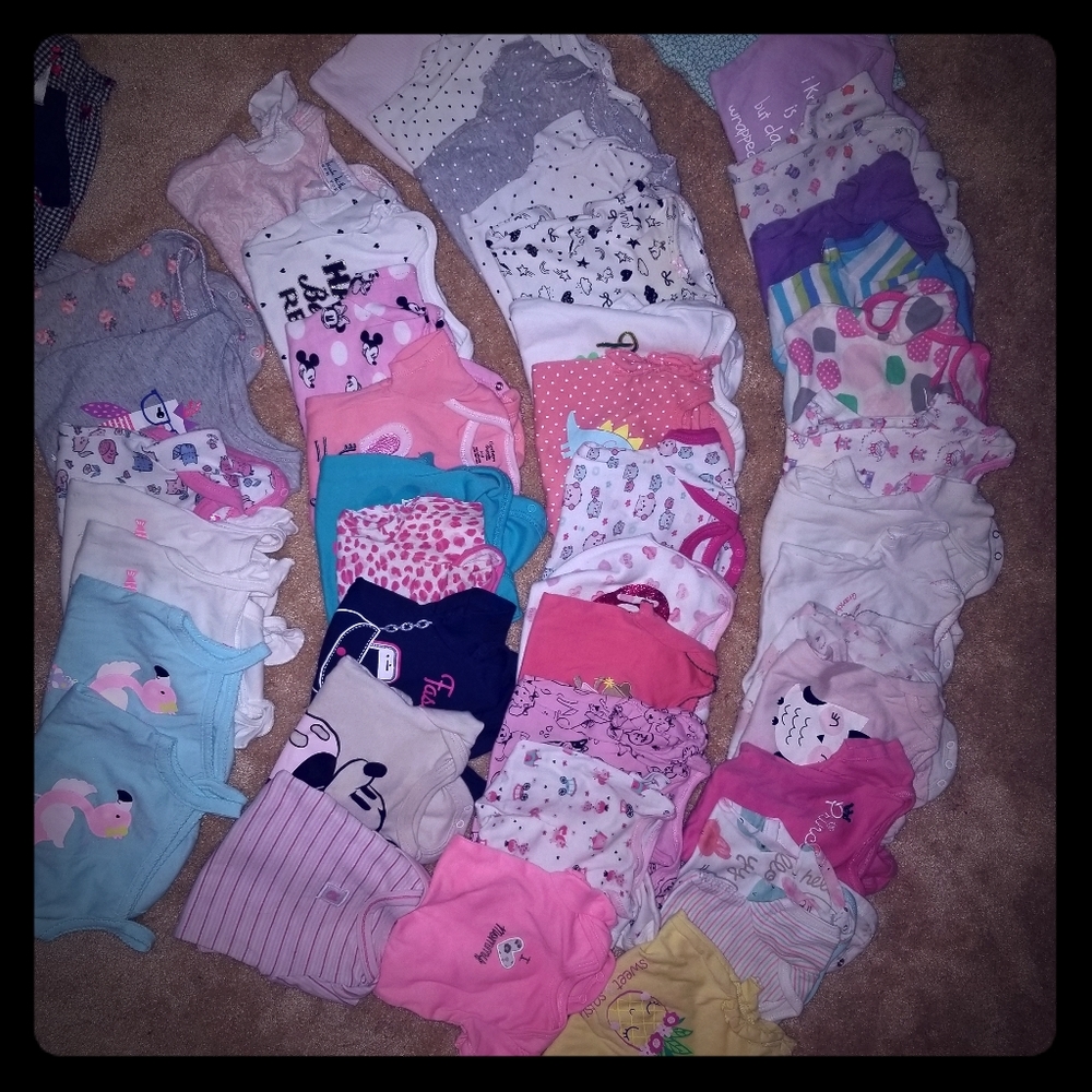 MASSIVE 221 pc baby girl clothes lot 0-6mo